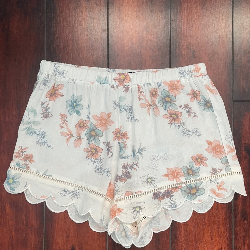 Kendal & Kylie Floral Shorts